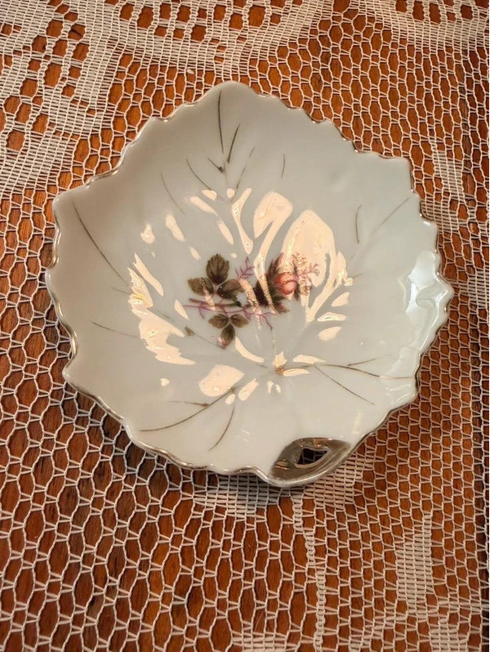 Vintage Porcelain Maple Leaf Trinket Dish Pink Rose Gold Trim 4.75”
